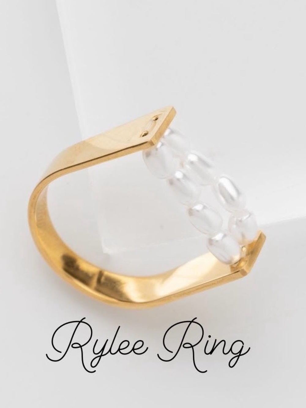 Plunder Design Rylee Ring Faux Freshwater Pearl Multi Size NWOT
